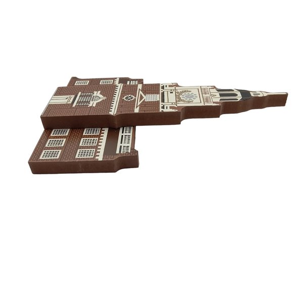 Shelia Independence Hall Wood Shelf Sitter 1990 Made in the USA Retired - Picture 4 of 8